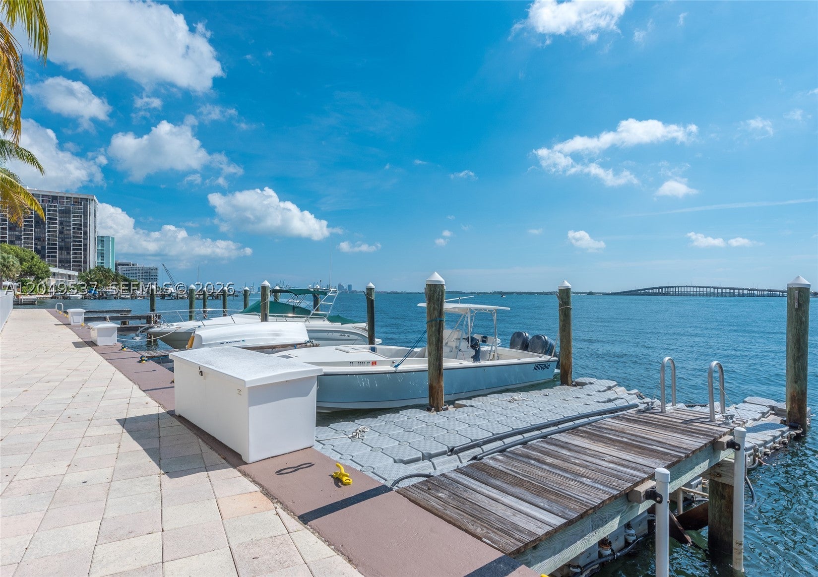 2101 Brickell Ave 1112