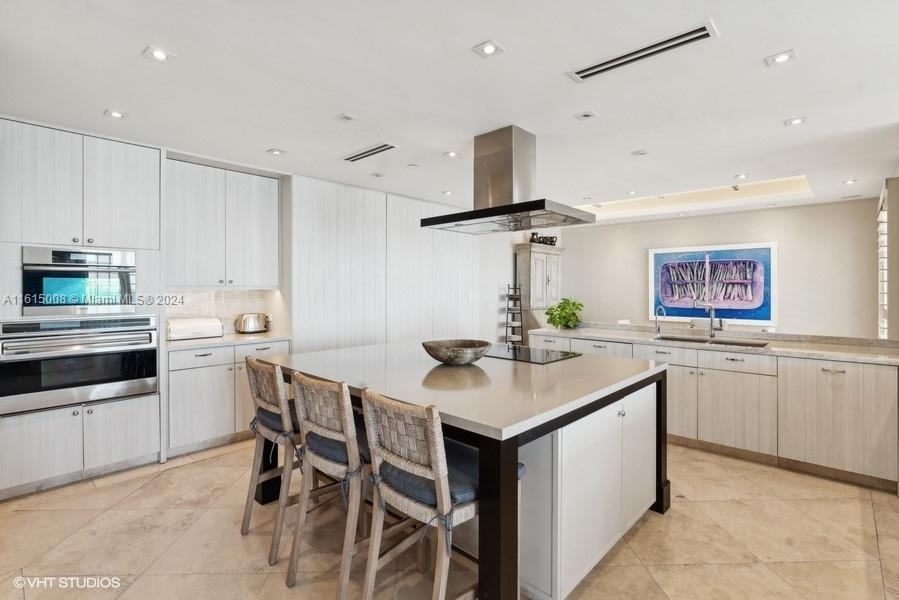 OCEANSIDE FISHER ISL COND - Residential