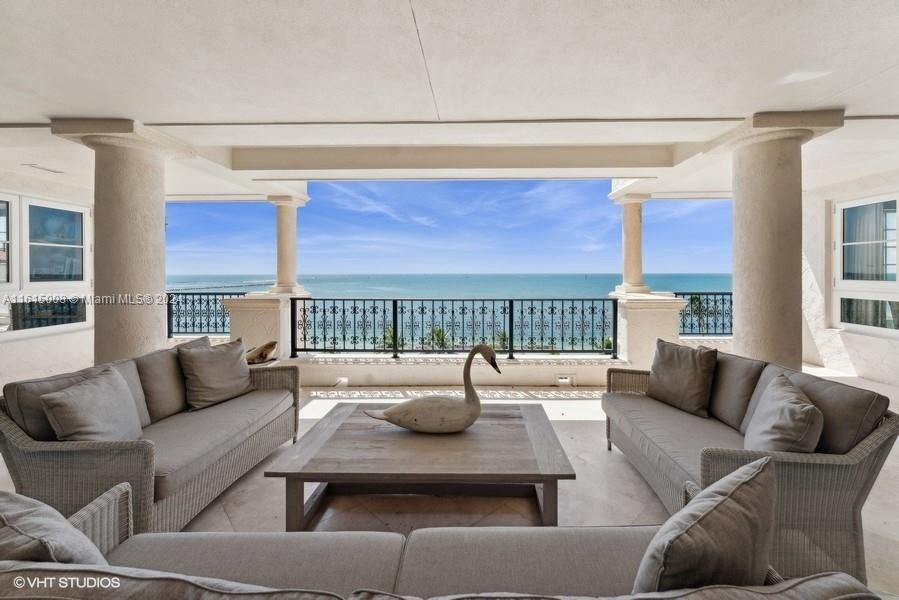 OCEANSIDE FISHER ISL COND - Residential