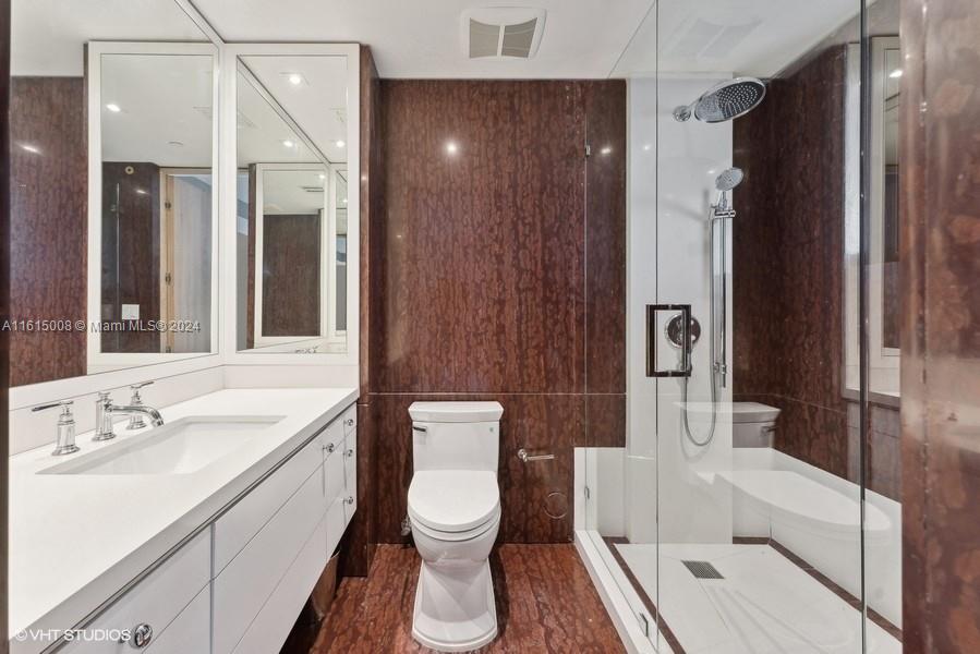 OCEANSIDE FISHER ISL COND - Residential