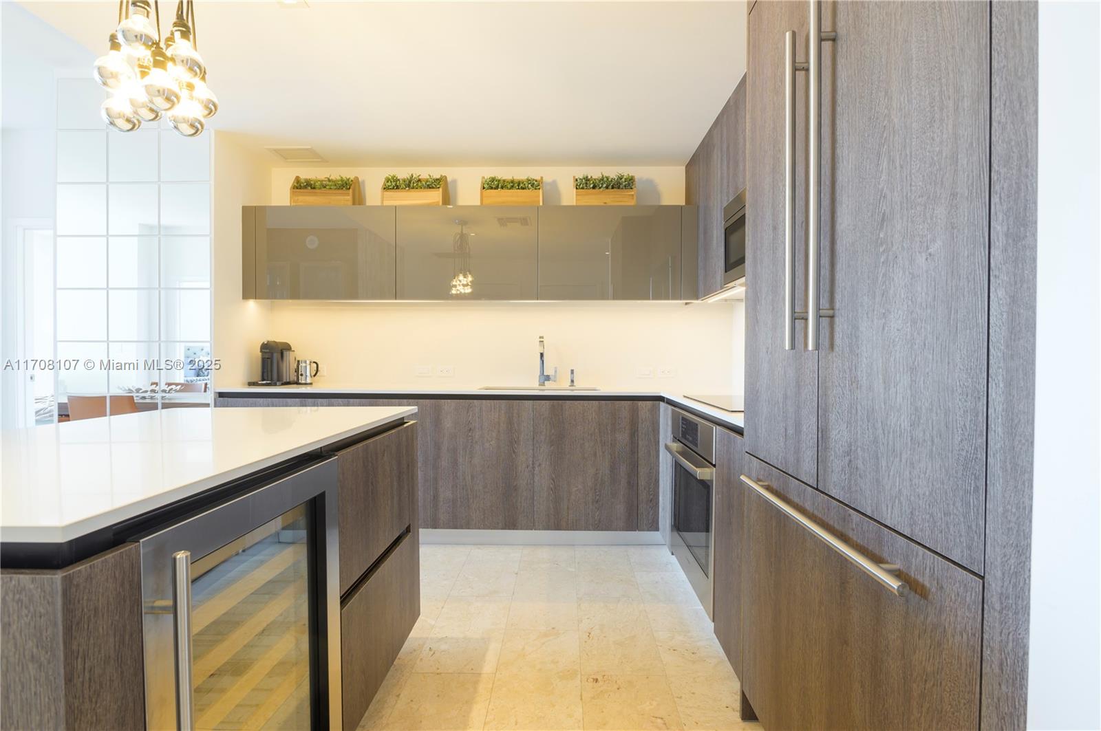 RISE CONDO - Residential