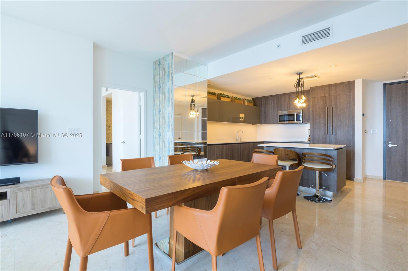 88 SW 7th St 3405