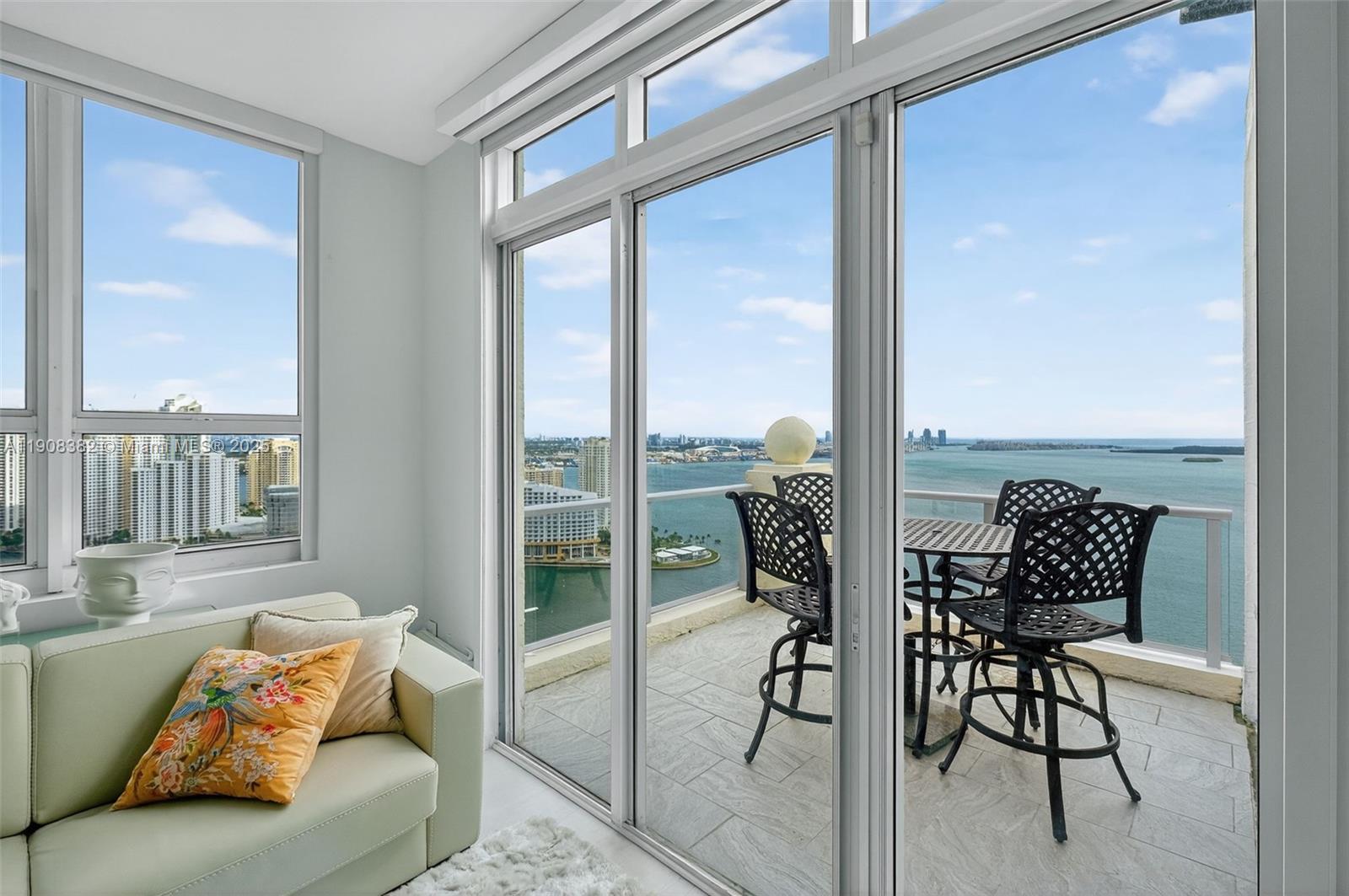 THE MARK ON BRICKELL COND - Residential Lease