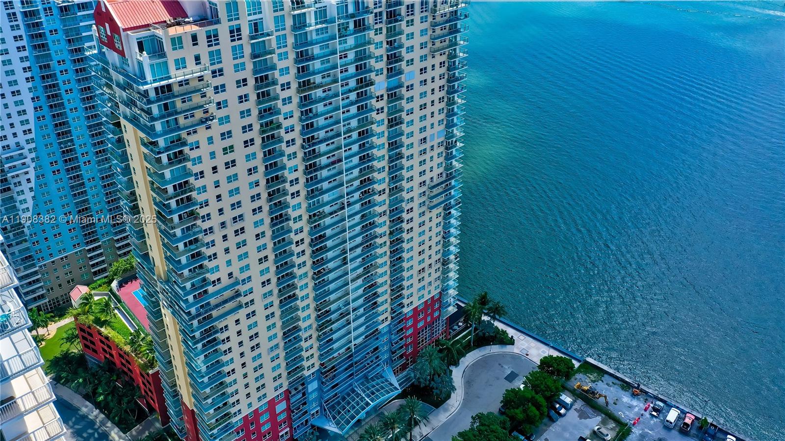 THE MARK ON BRICKELL COND - Residential Lease