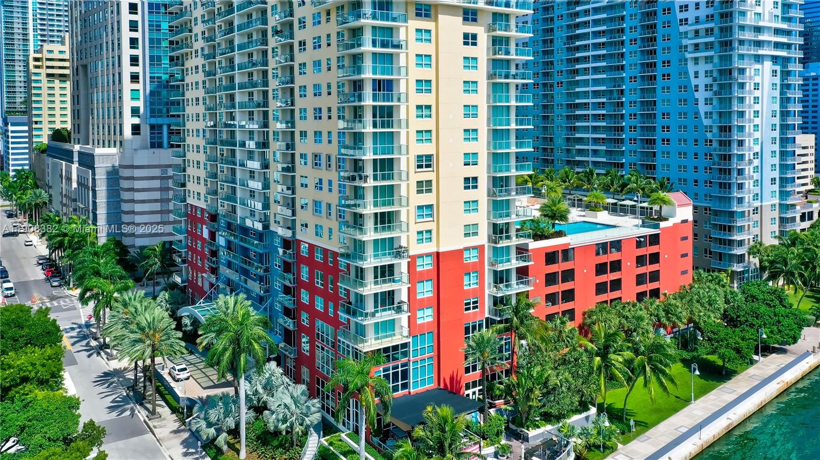 THE MARK ON BRICKELL COND - Residential Lease