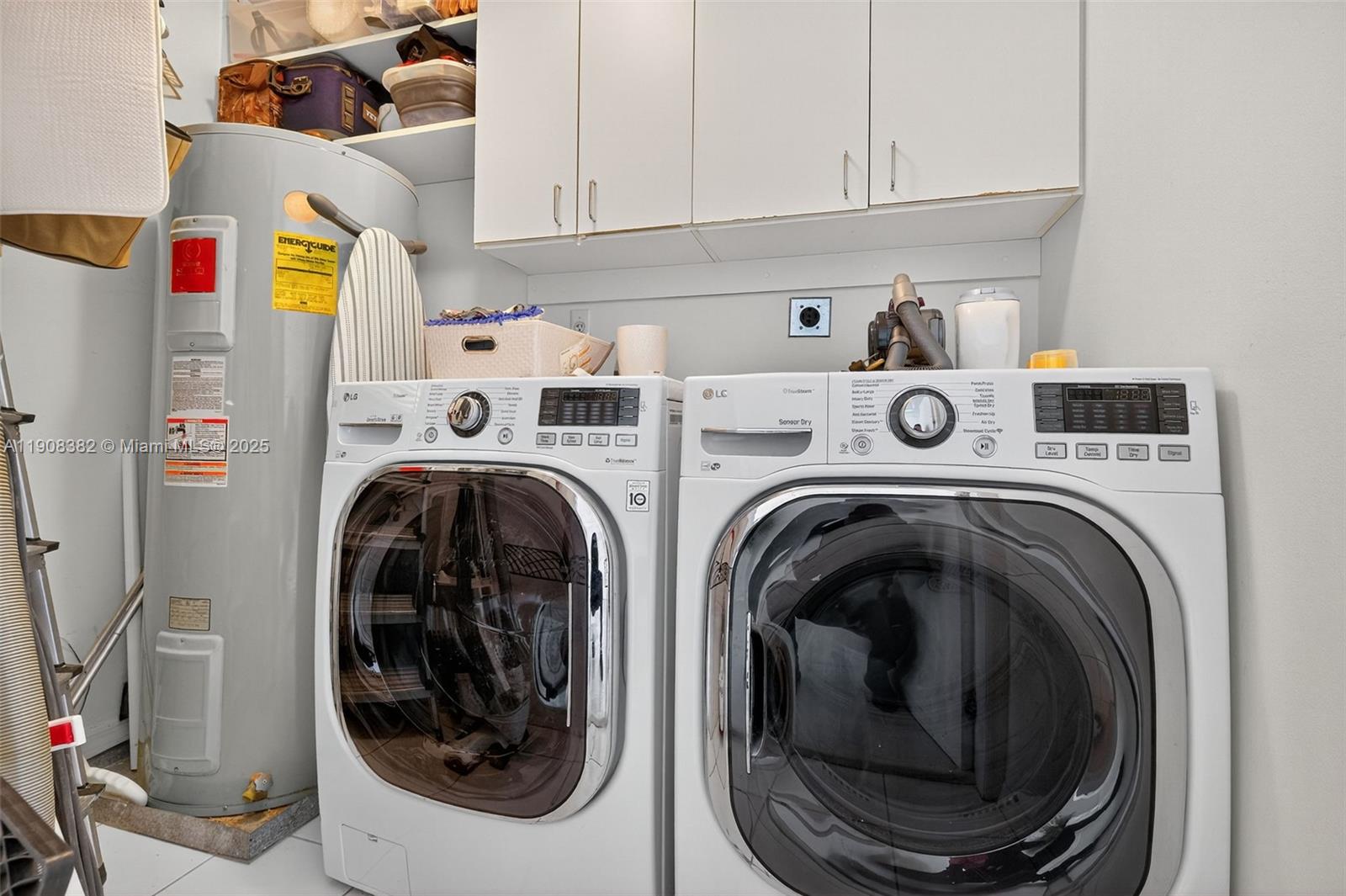 THE MARK ON BRICKELL COND - Residential Lease