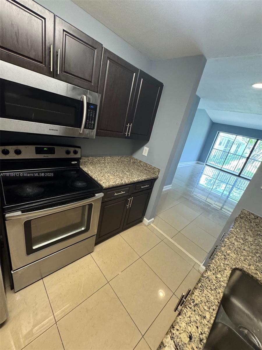 PRESERVE AT AVERY LAKES - Residential Lease