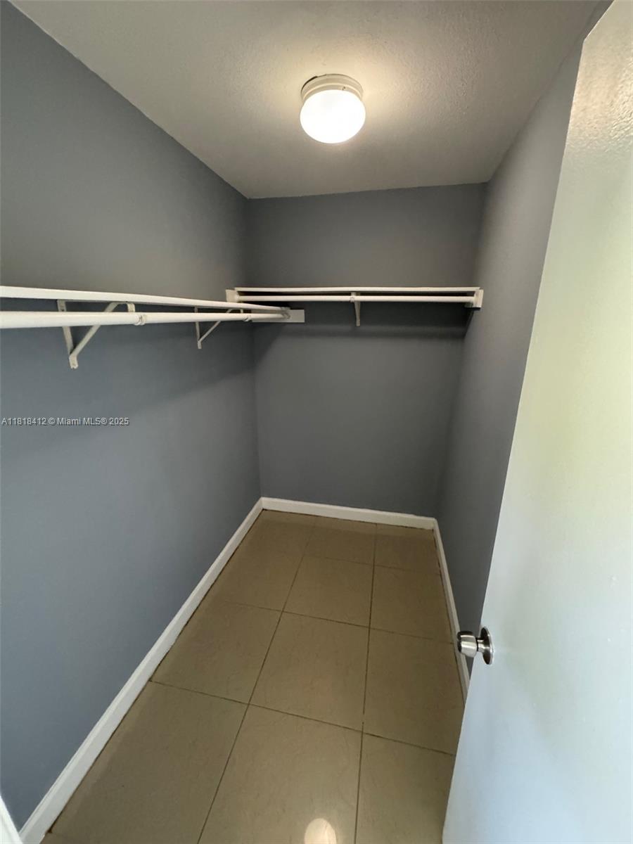 PRESERVE AT AVERY LAKES - Residential Lease