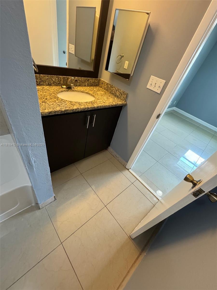 PRESERVE AT AVERY LAKES - Residential Lease
