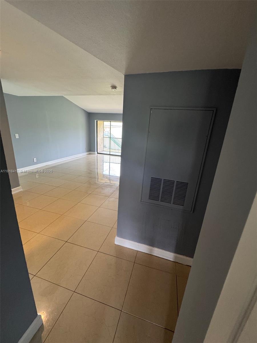 PRESERVE AT AVERY LAKES - Residential Lease