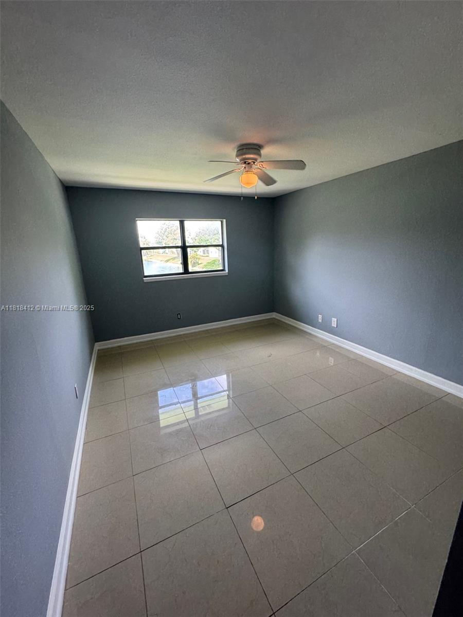 PRESERVE AT AVERY LAKES - Residential Lease