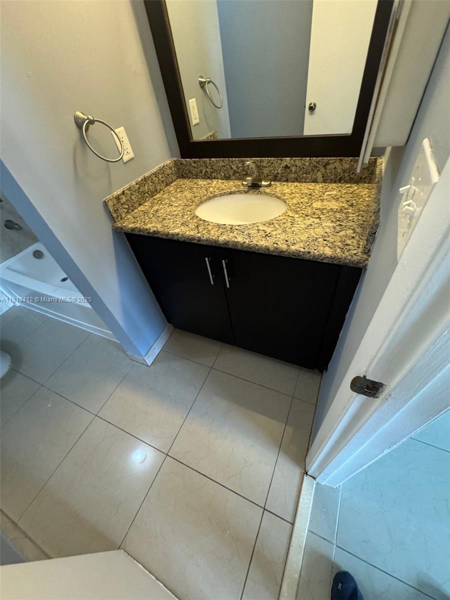 PRESERVE AT AVERY LAKES - Residential Lease