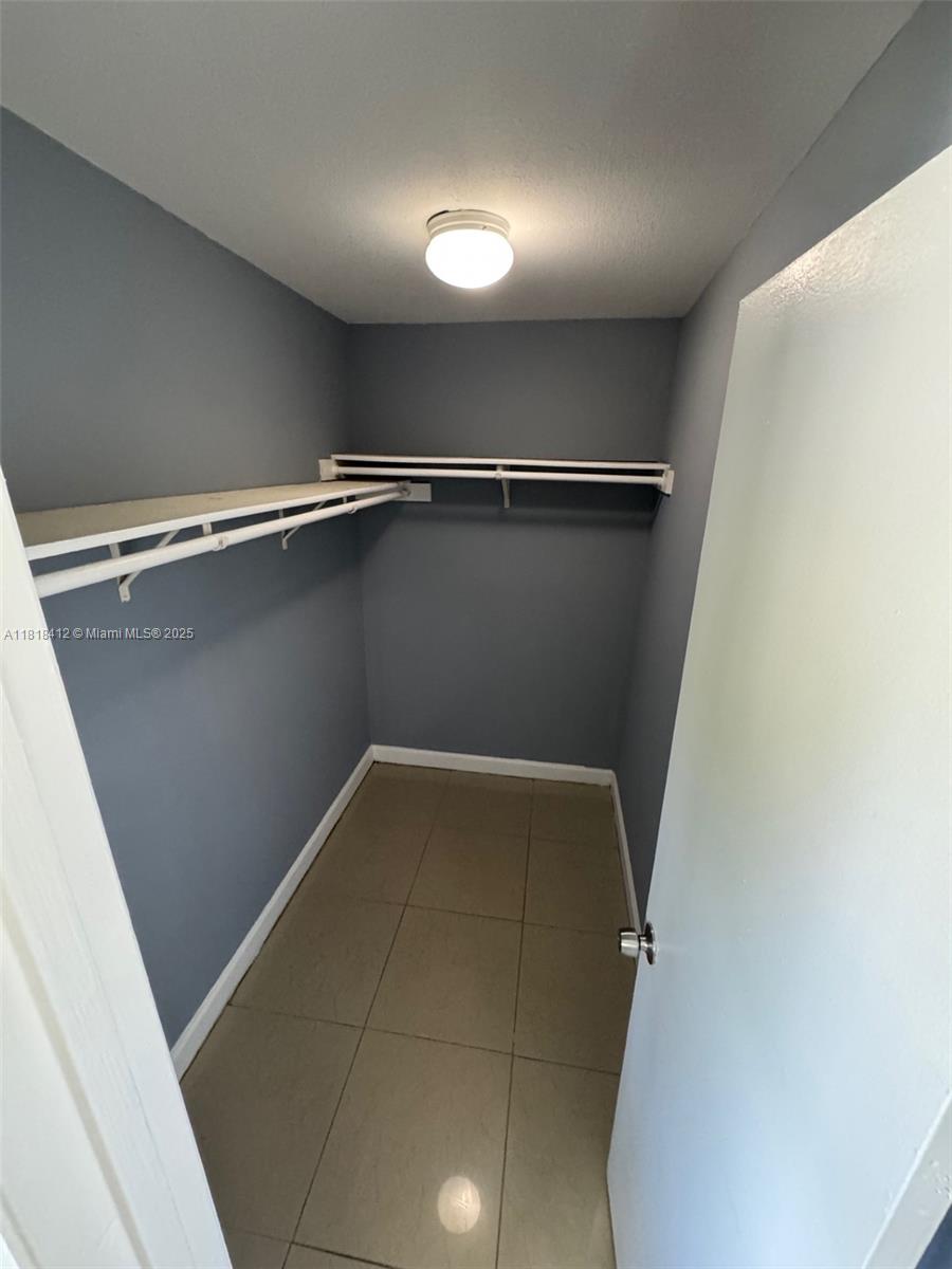 PRESERVE AT AVERY LAKES - Residential Lease