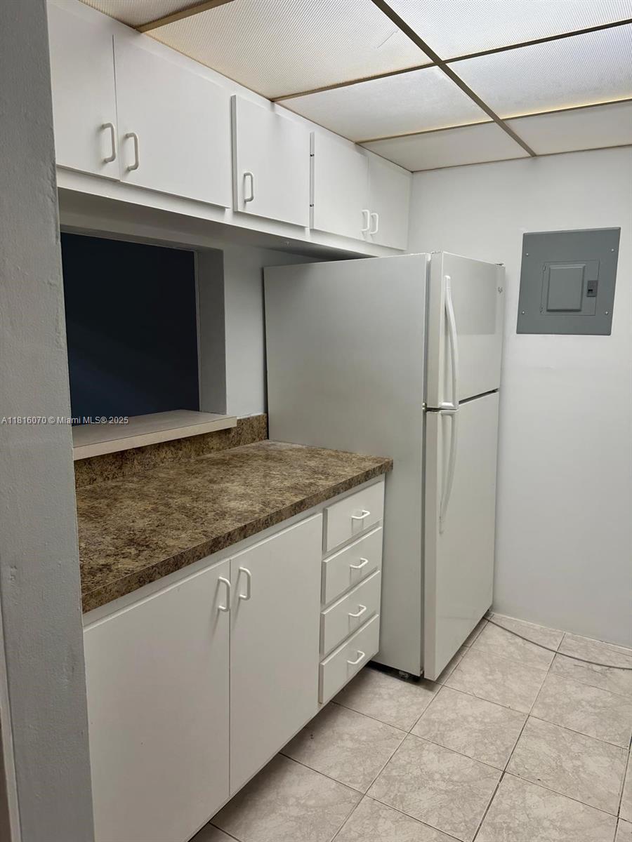 TOWN COLONY CONDO - Residential