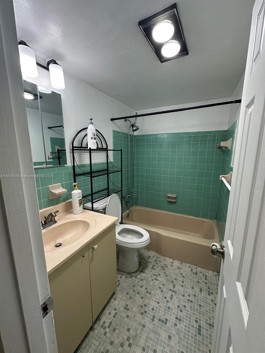 TOWN COLONY CONDO - Residential