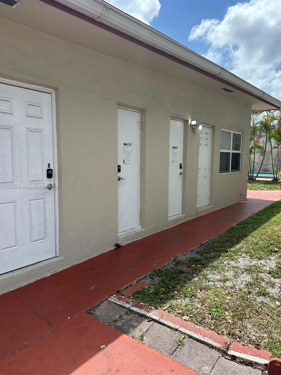 TOWN COLONY CONDO - Residential