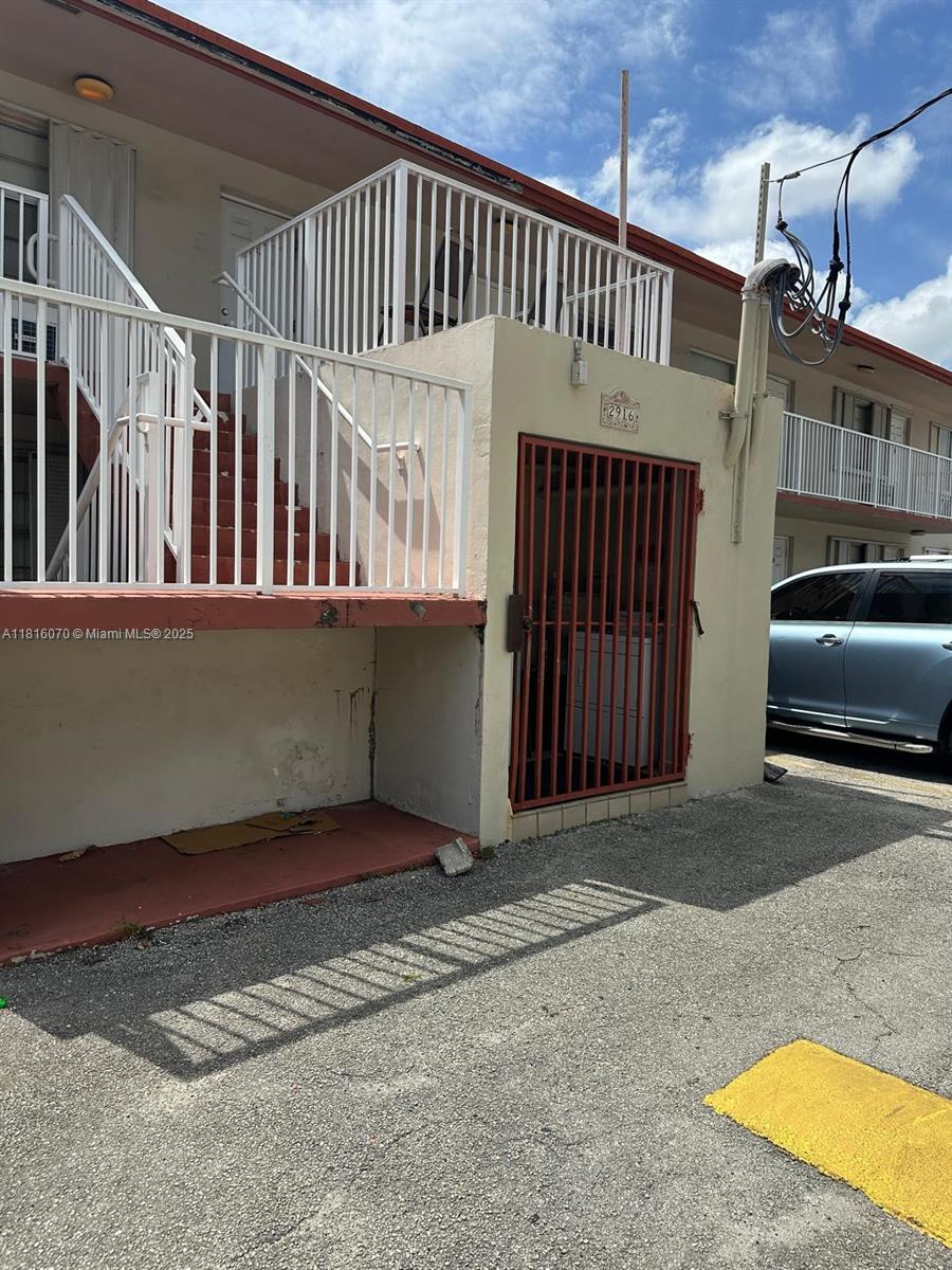 TOWN COLONY CONDO - Residential