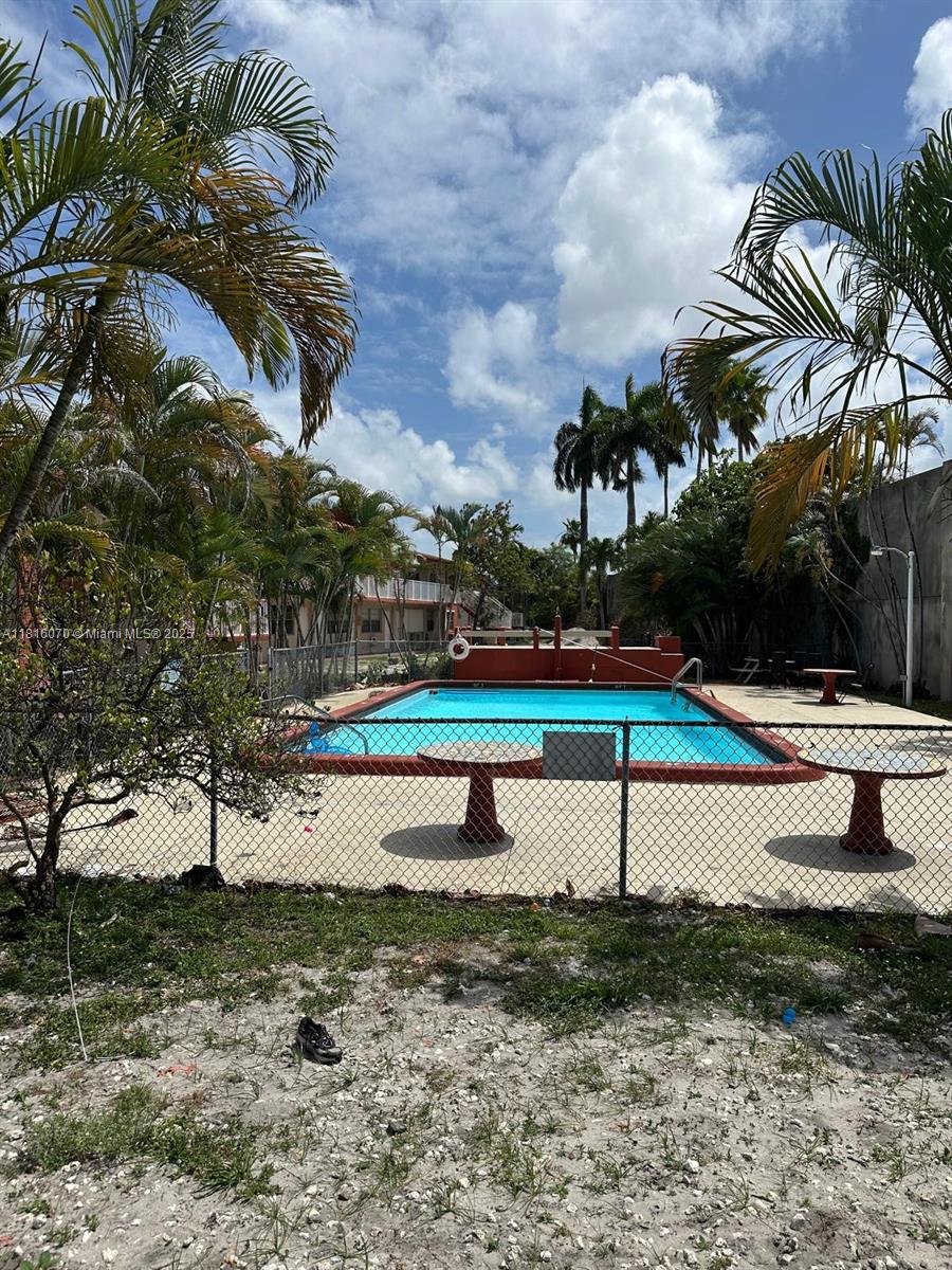 TOWN COLONY CONDO - Residential