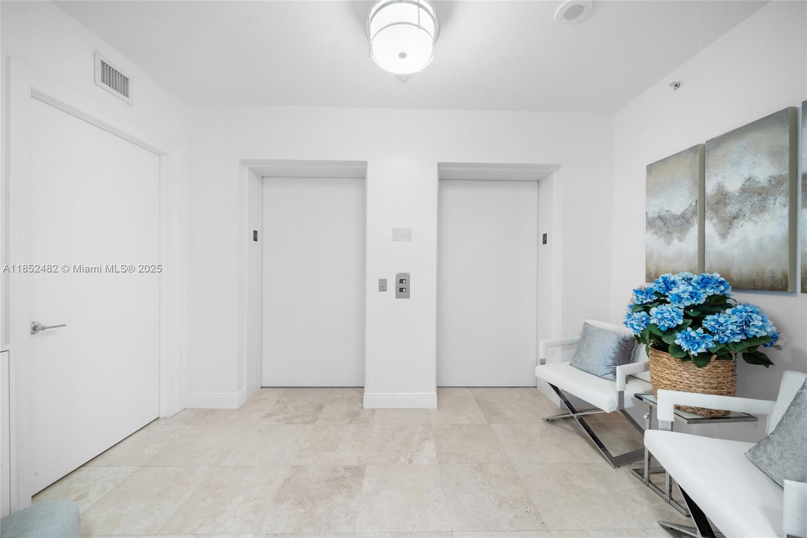 HAMPTONS SOUTH CONDO - Residential Lease