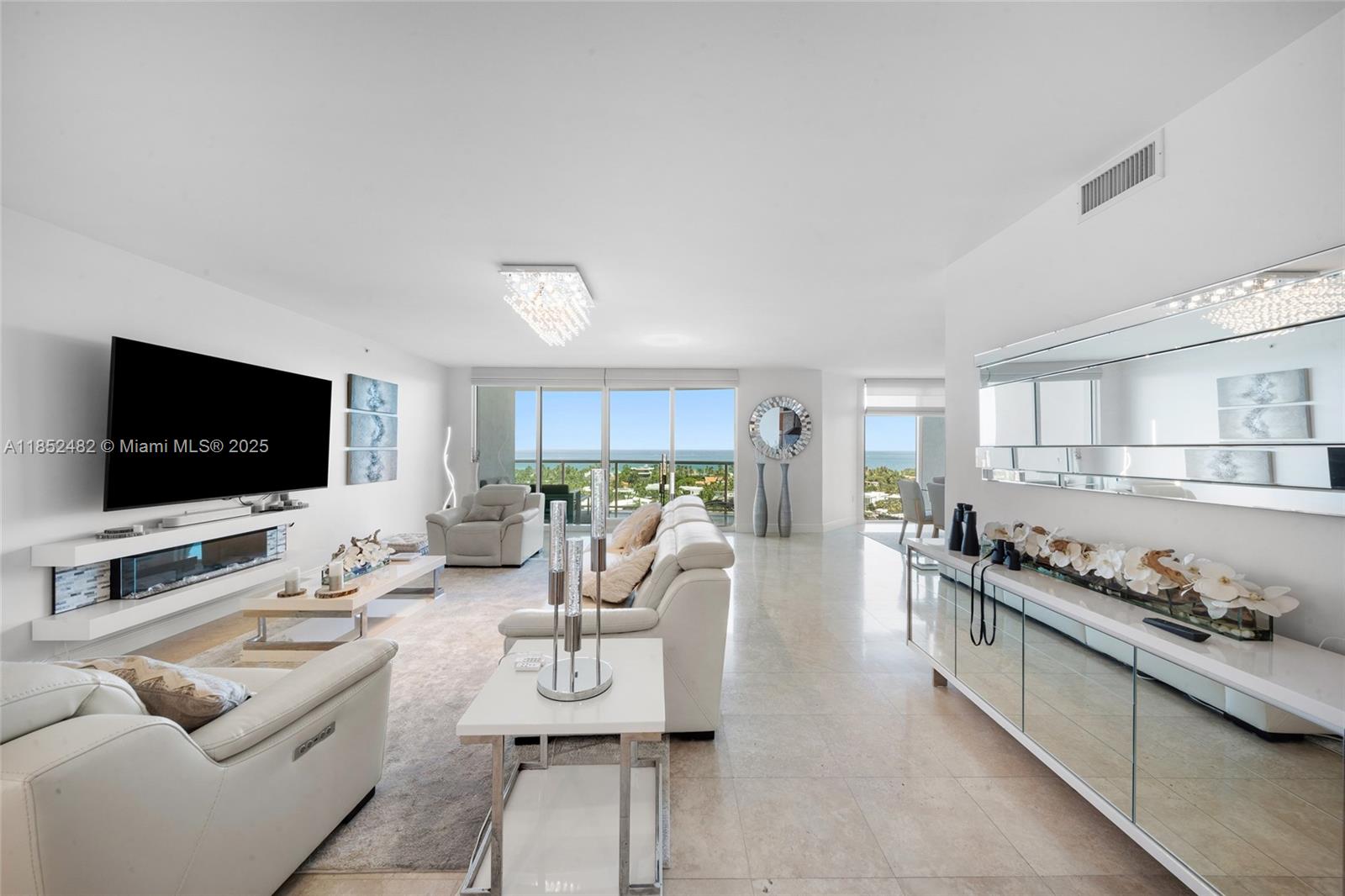 HAMPTONS SOUTH CONDO - Residential Lease