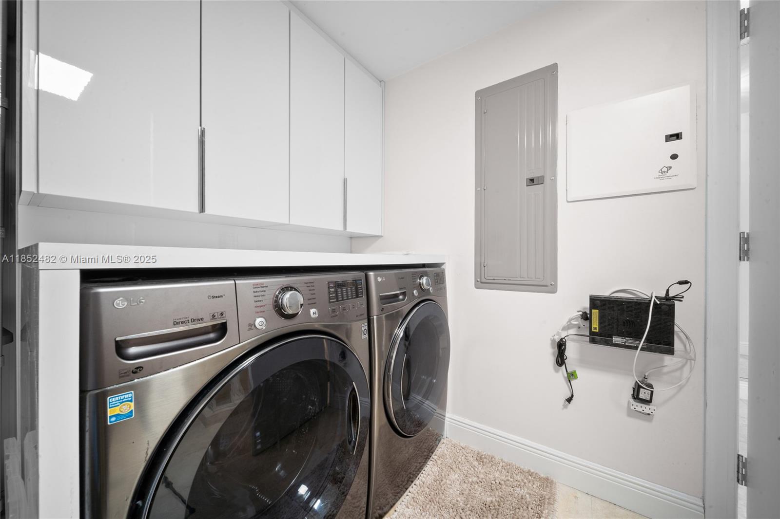 HAMPTONS SOUTH CONDO - Residential Lease