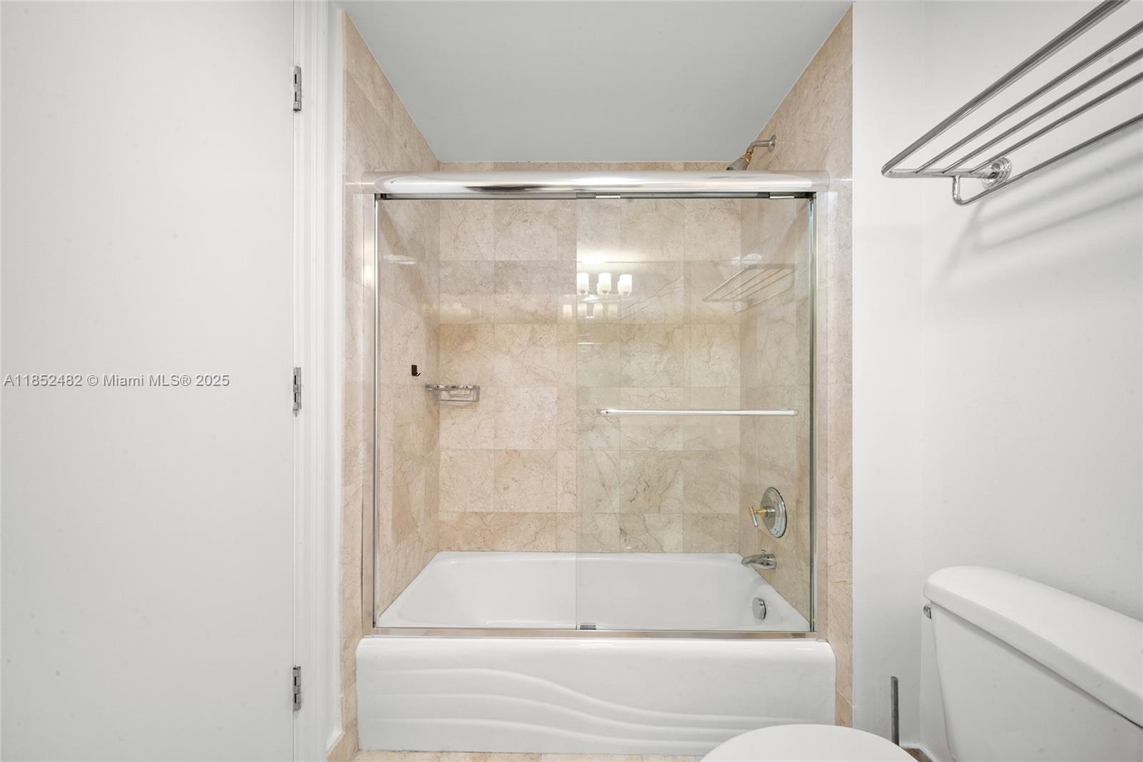 HAMPTONS SOUTH CONDO - Residential Lease