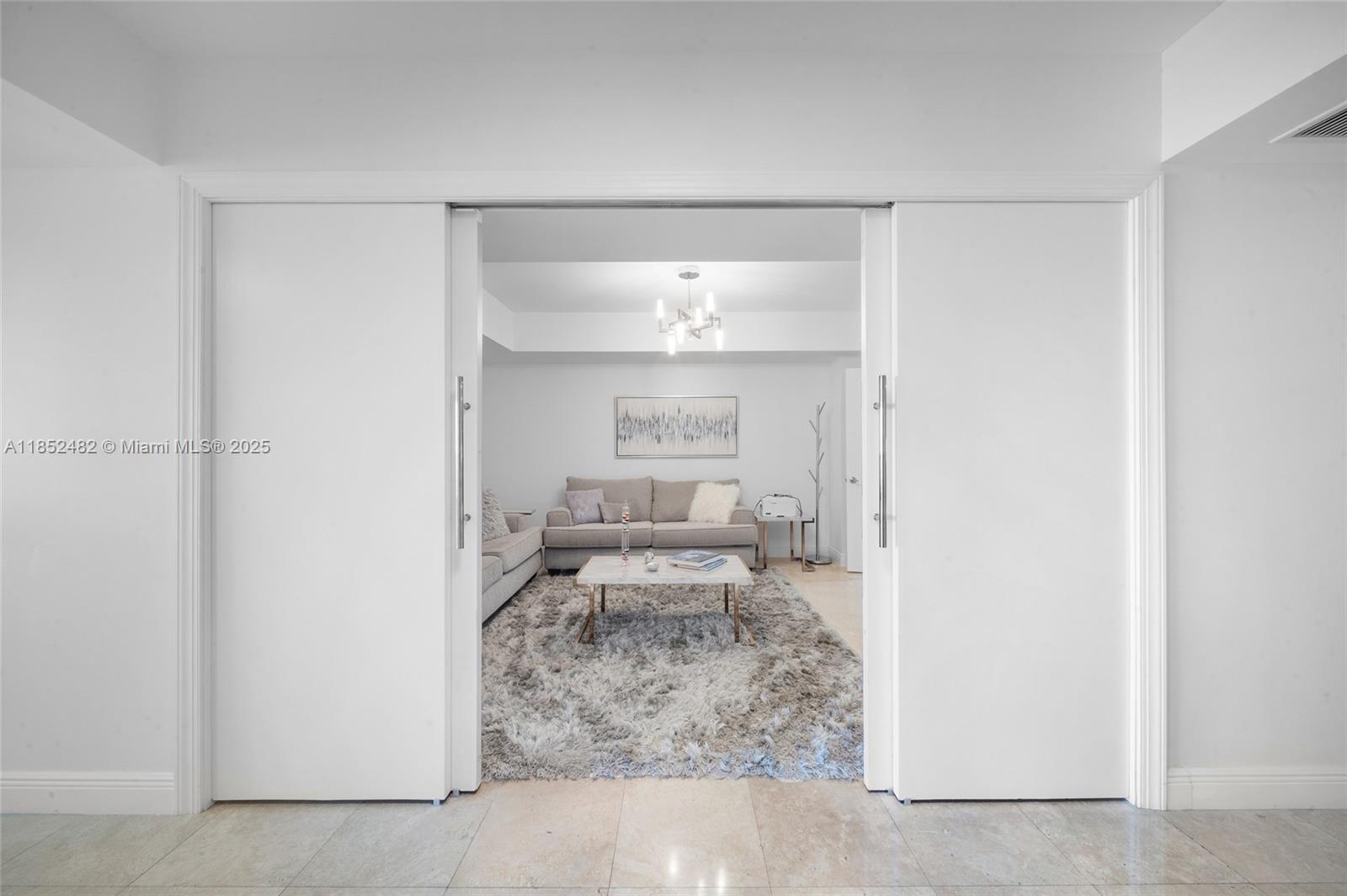 HAMPTONS SOUTH CONDO - Residential Lease