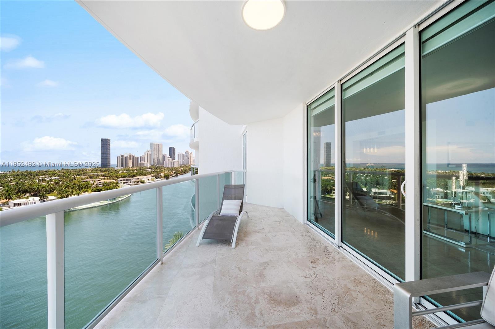 20201 E Country Club Dr 1404
