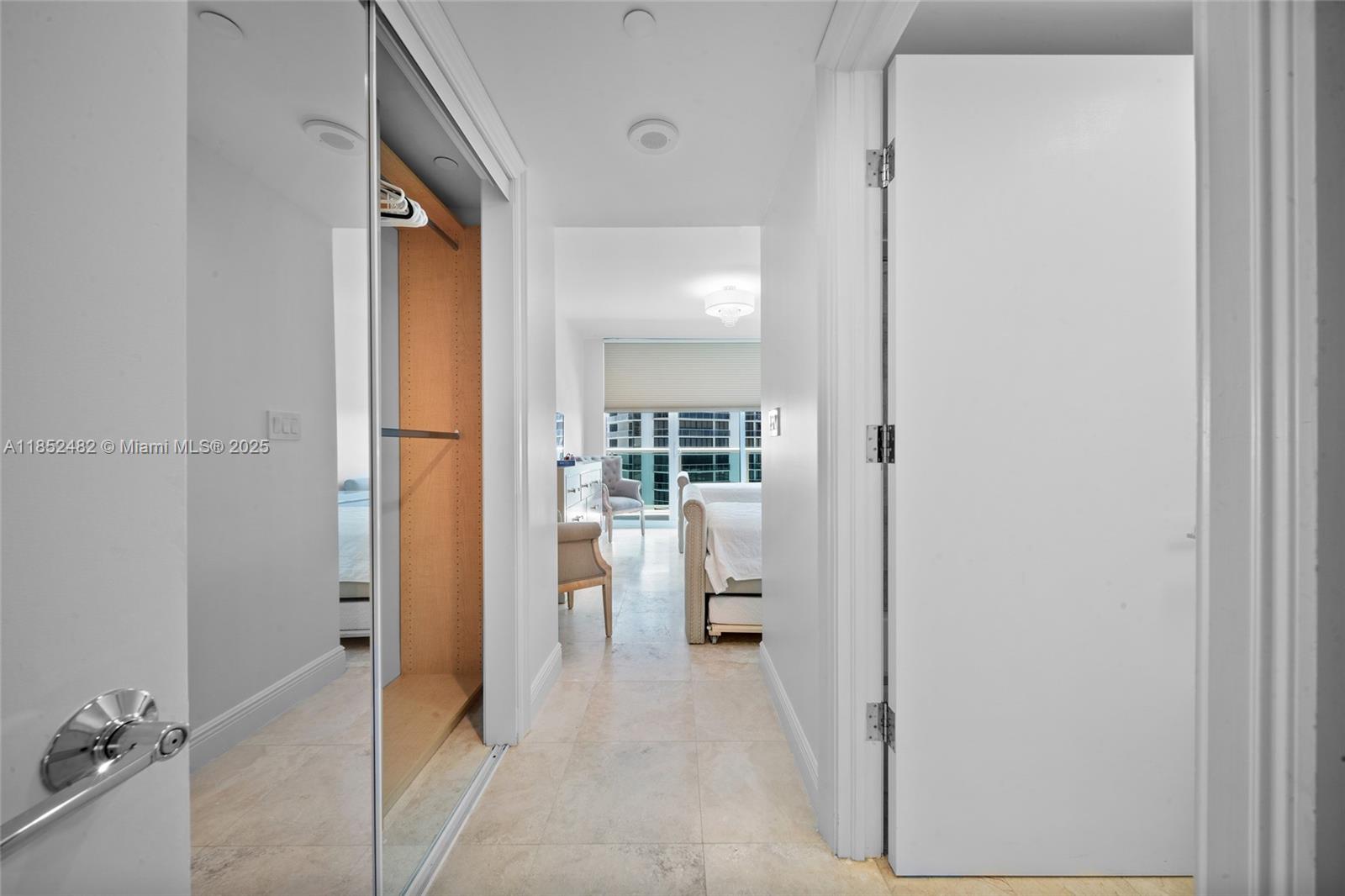 HAMPTONS SOUTH CONDO - Residential Lease