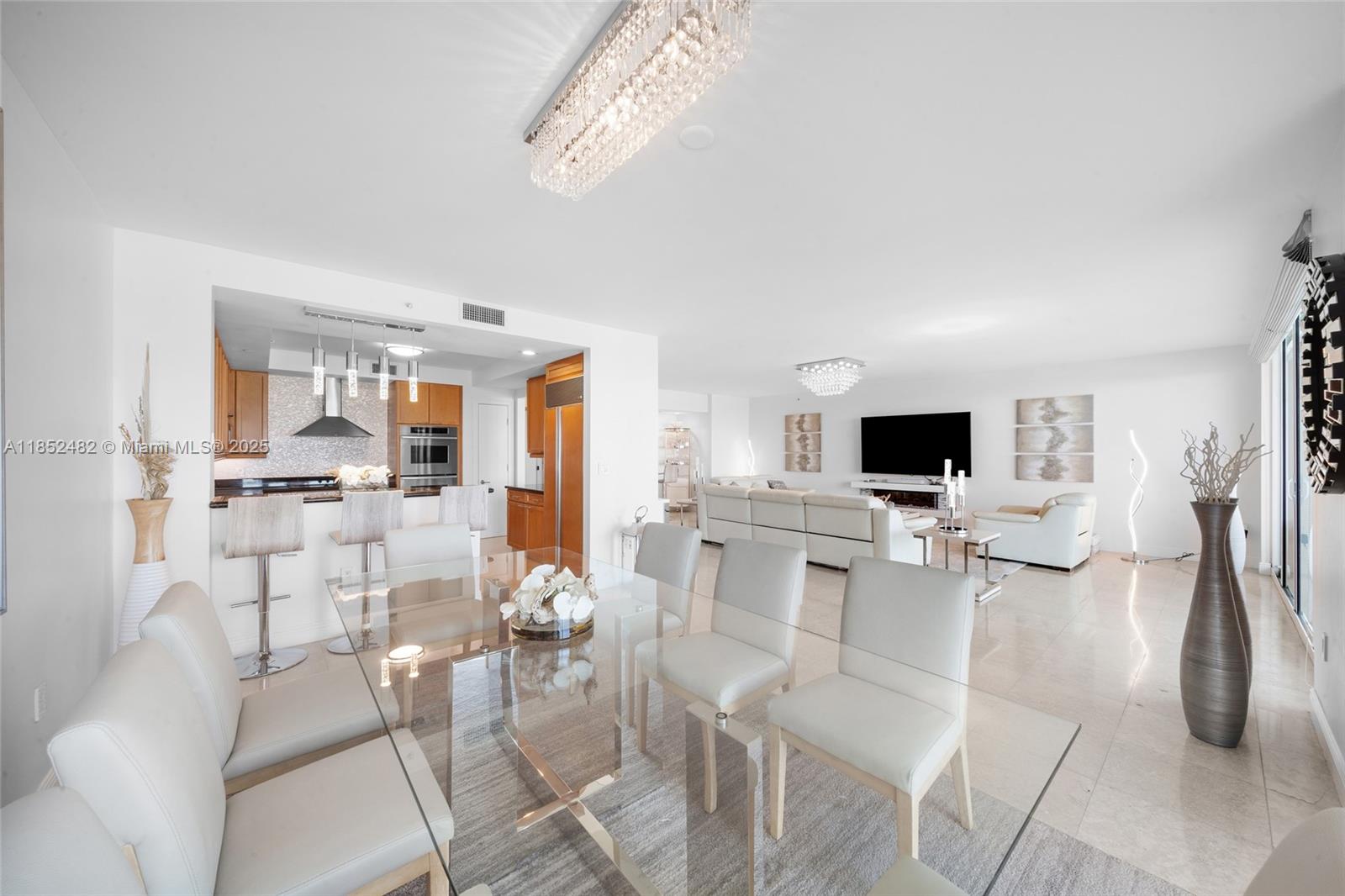 HAMPTONS SOUTH CONDO - Residential Lease