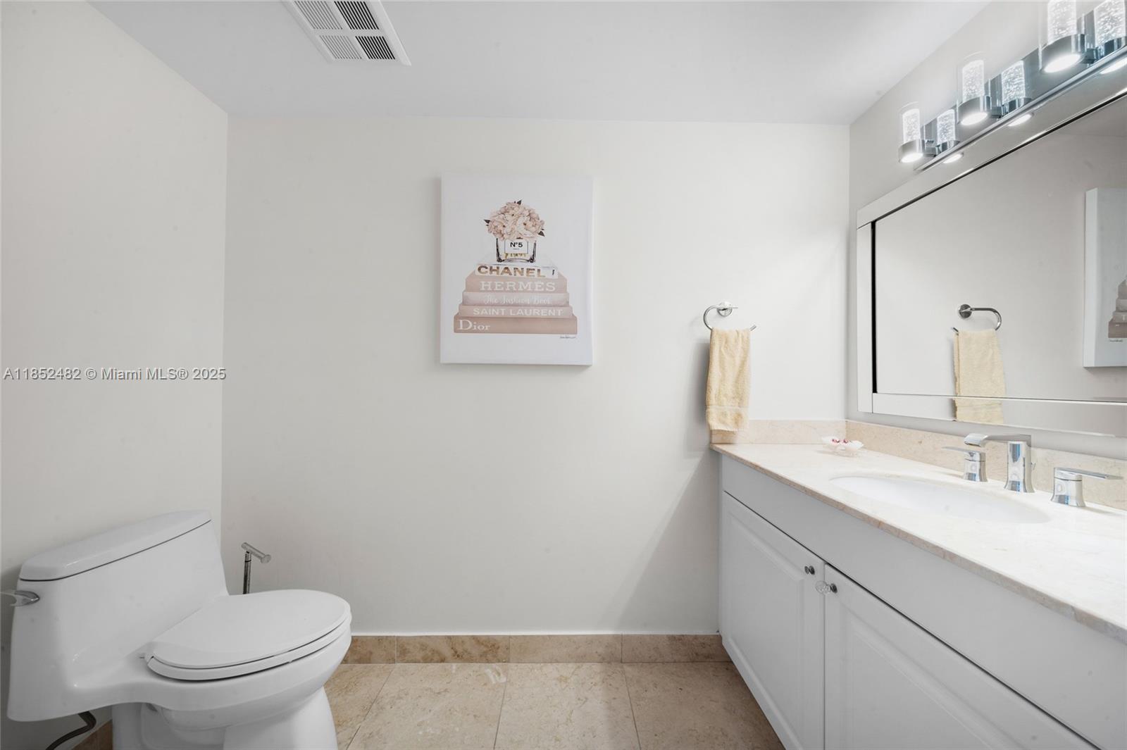 HAMPTONS SOUTH CONDO - Residential Lease