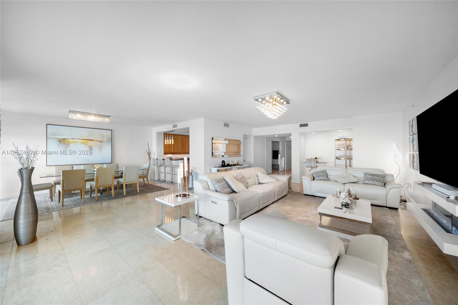 HAMPTONS SOUTH CONDO - Residential Lease