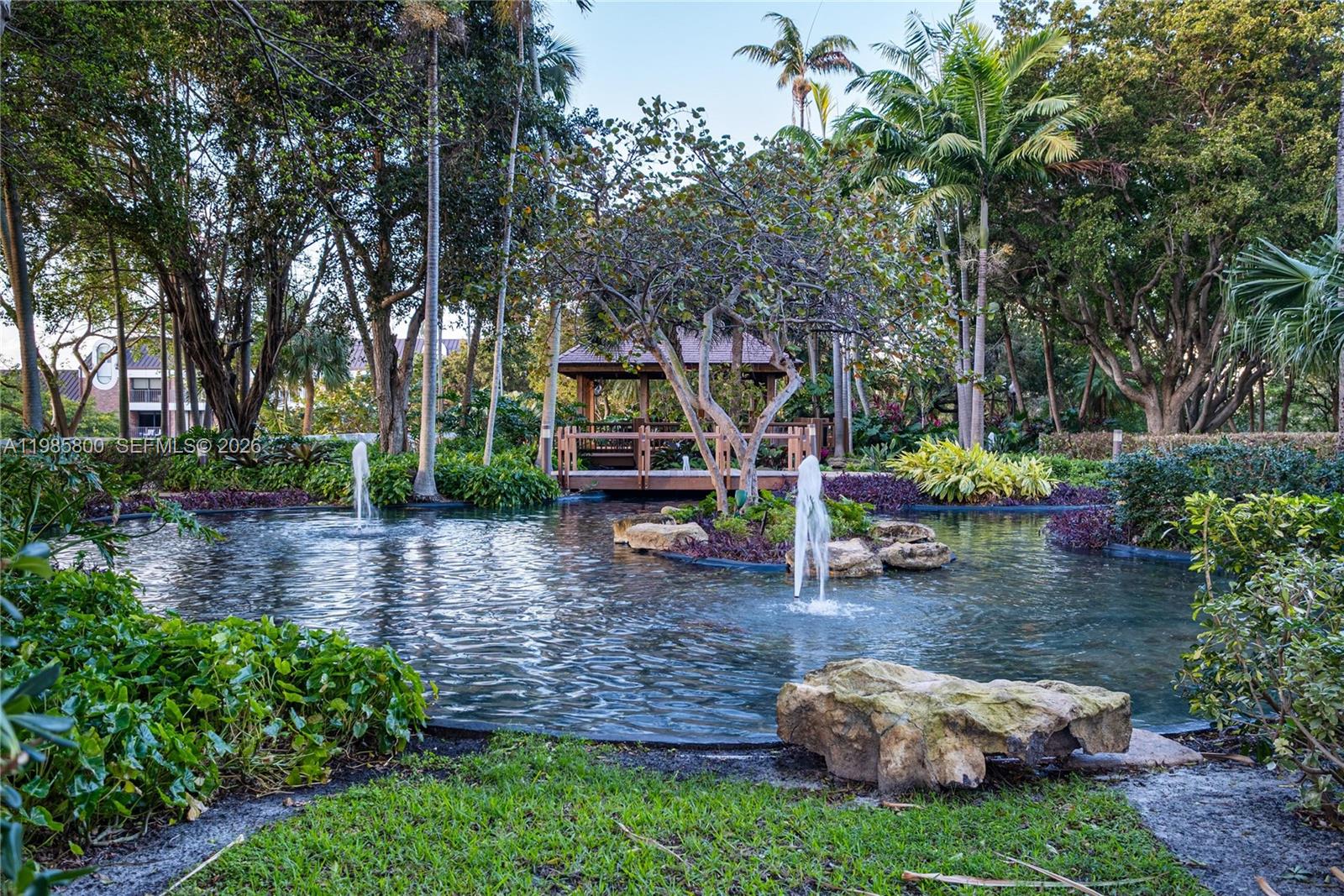 THE TOWERS OF QUAYSIDE CO - Residential