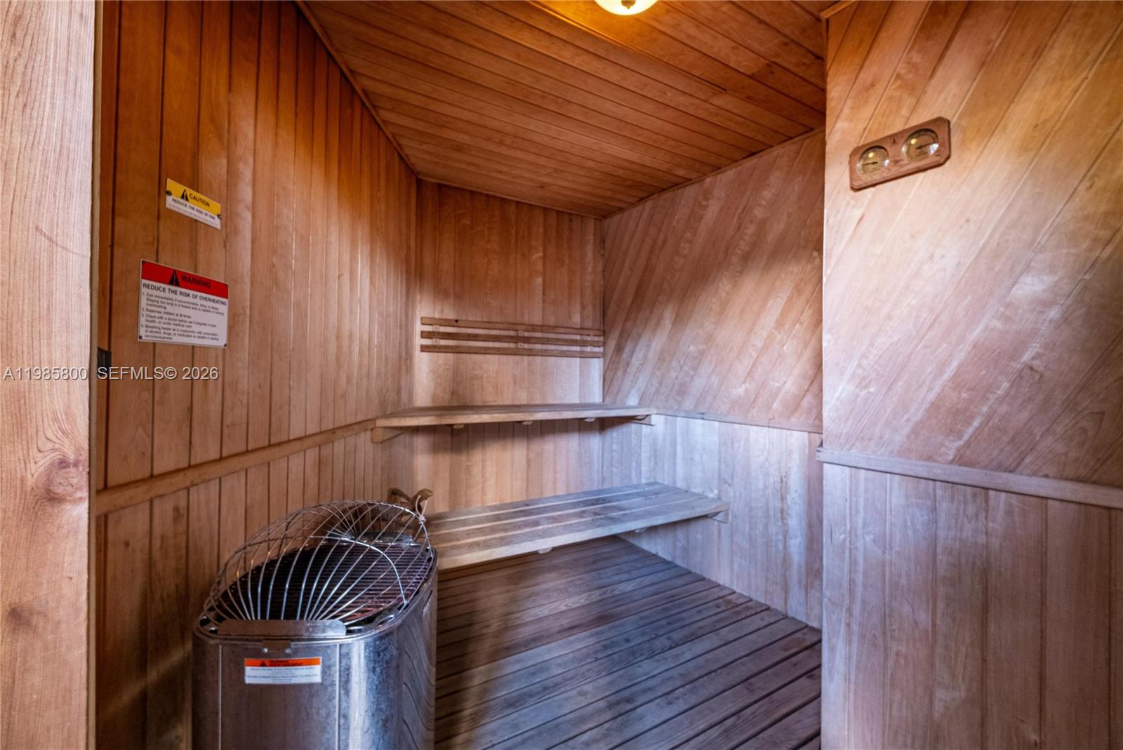 THE TOWERS OF QUAYSIDE CO - Residential