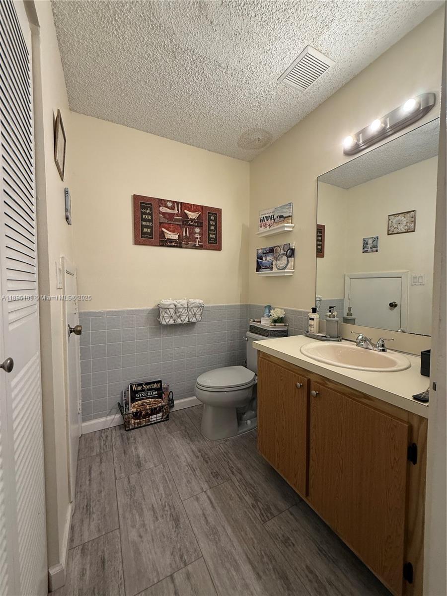 LAUDERDALE NORTH PARK SEC - Residential