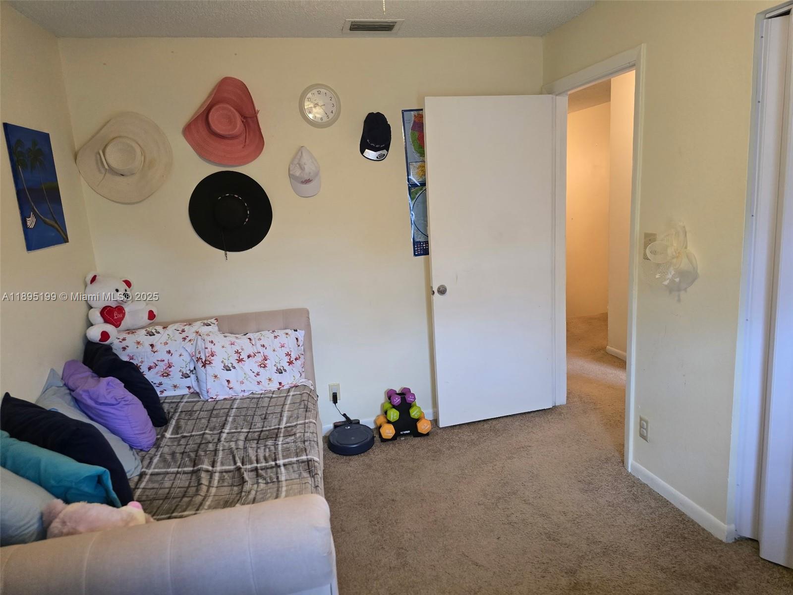 LAUDERDALE NORTH PARK SEC - Residential