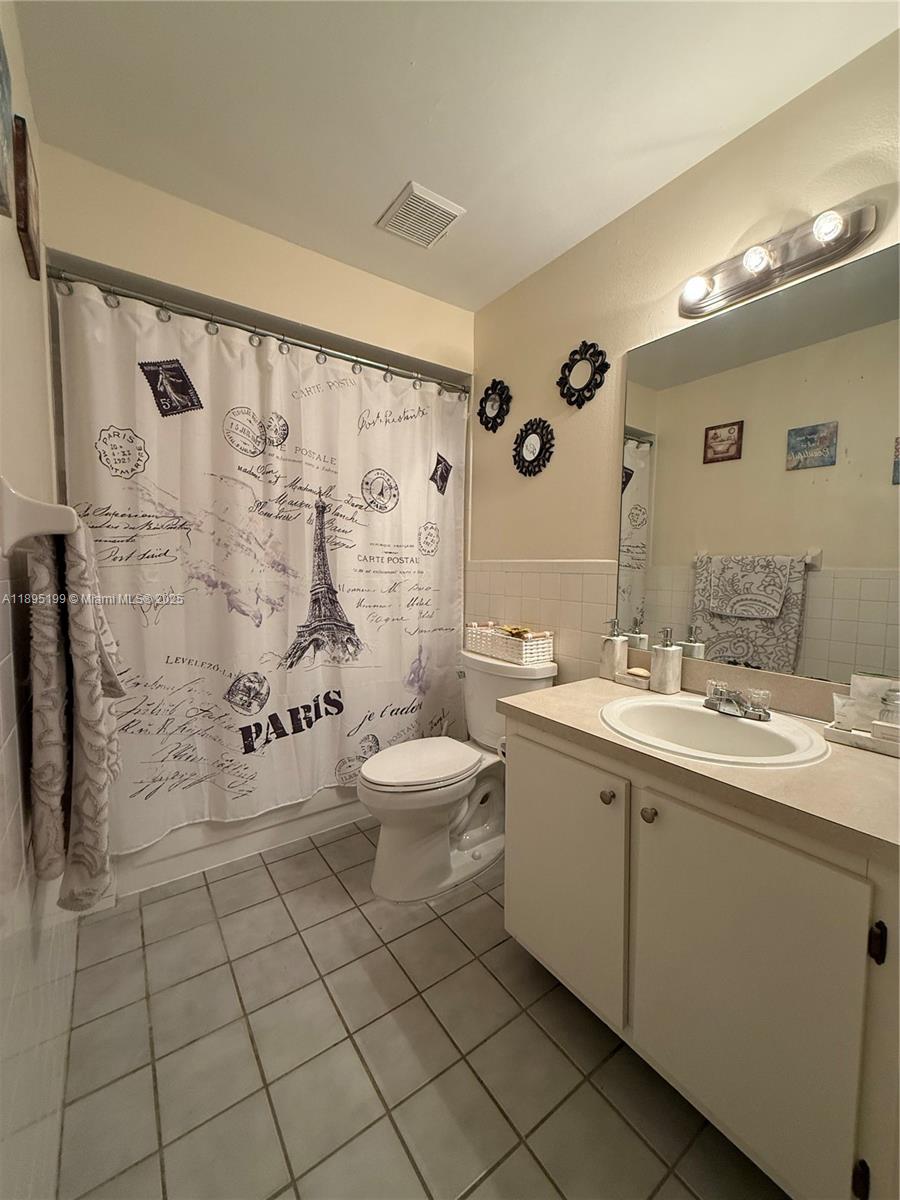 LAUDERDALE NORTH PARK SEC - Residential