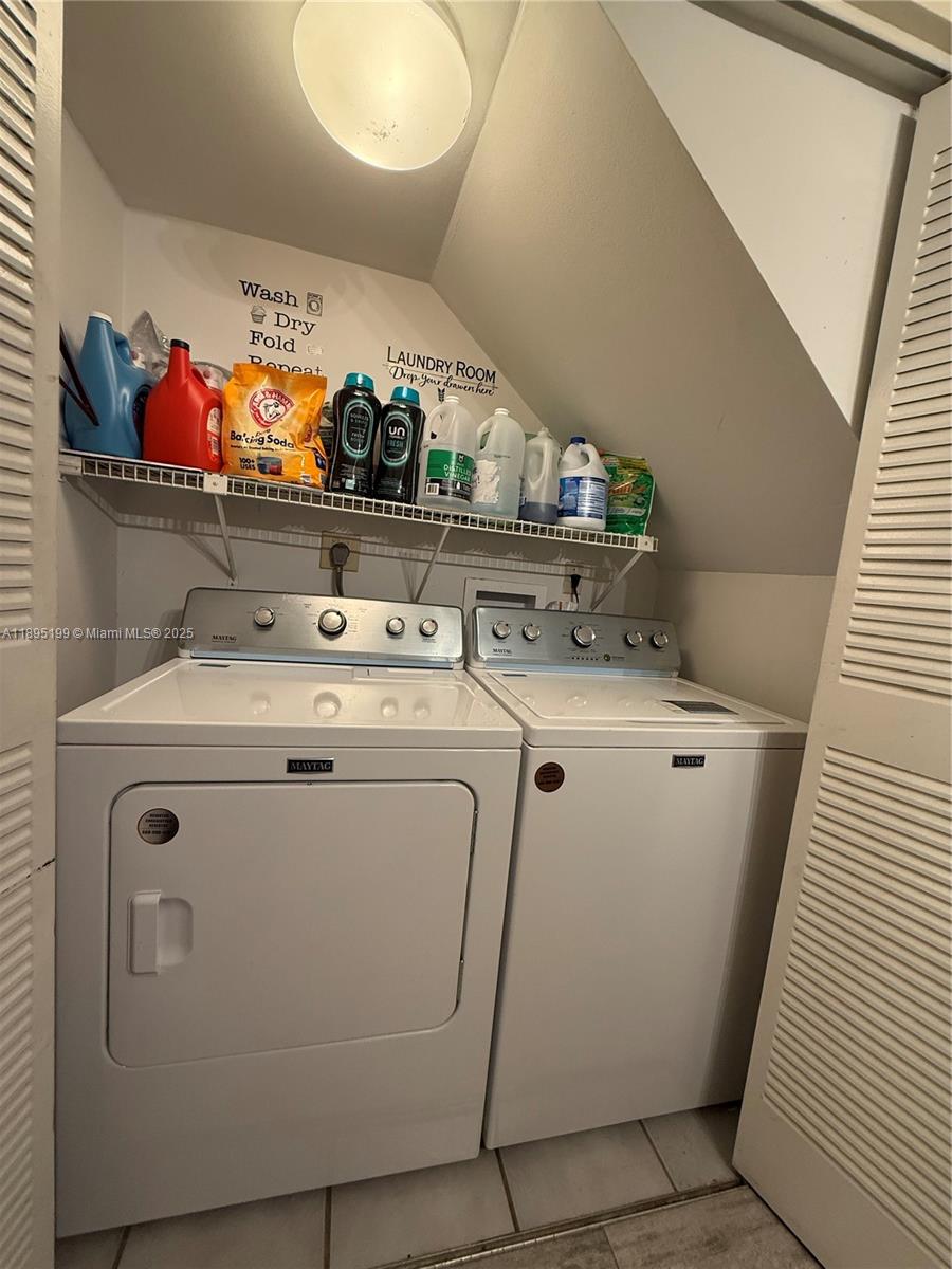 LAUDERDALE NORTH PARK SEC - Residential