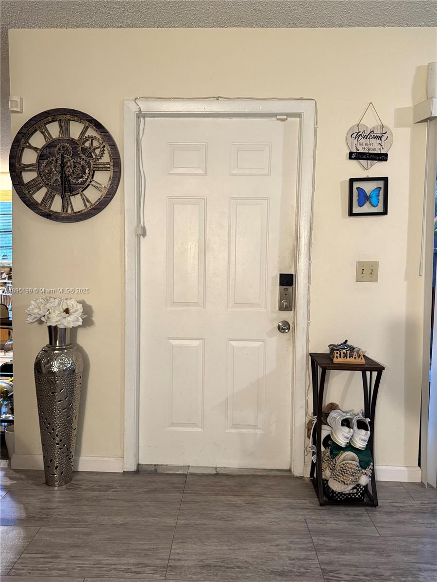 LAUDERDALE NORTH PARK SEC - Residential