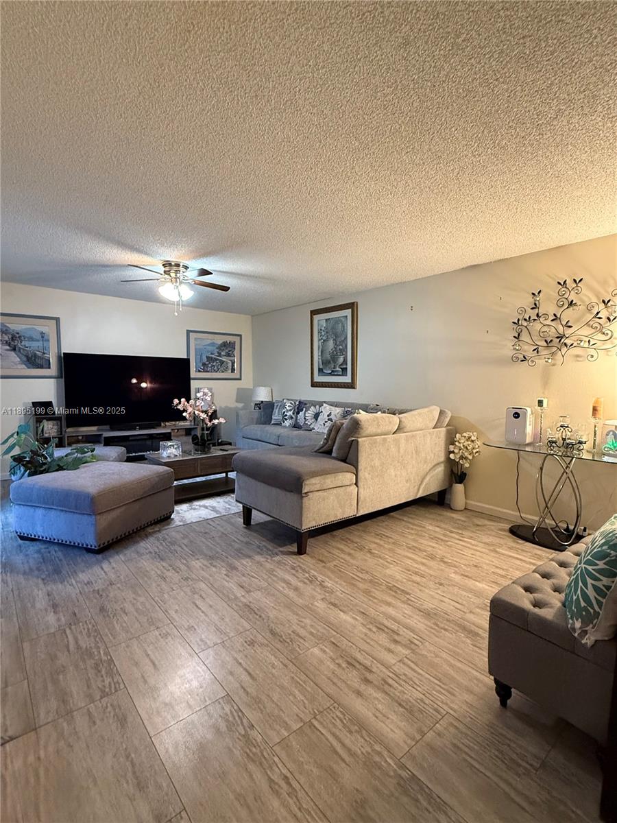 LAUDERDALE NORTH PARK SEC - Residential