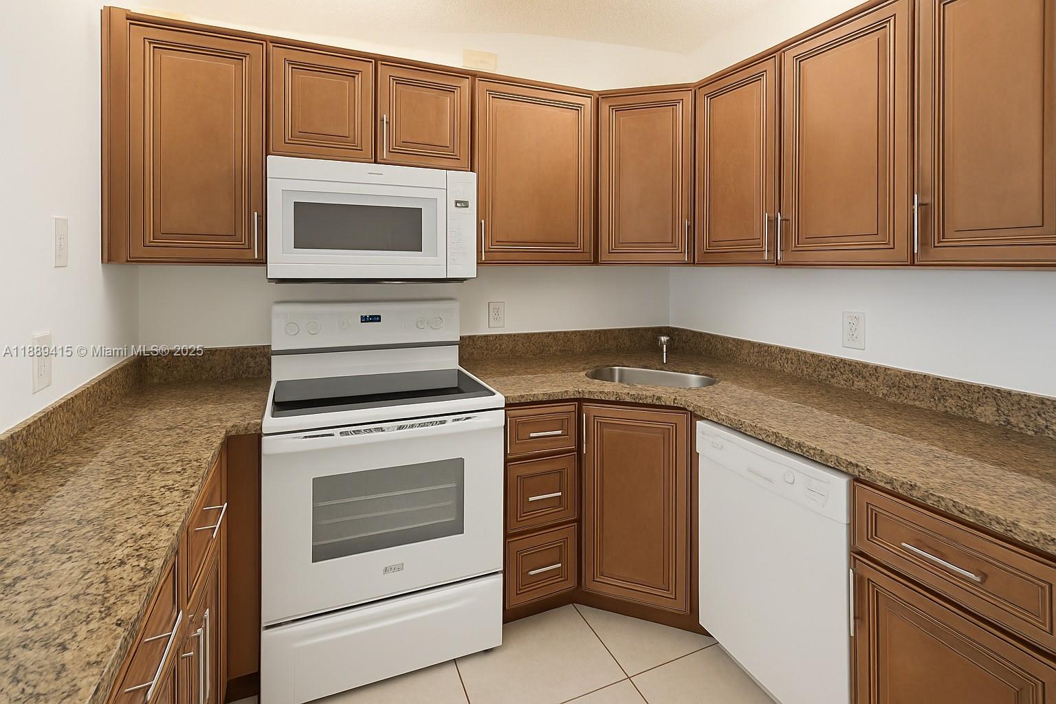 PINE RIDGE AT HAVERHILL C - Residential