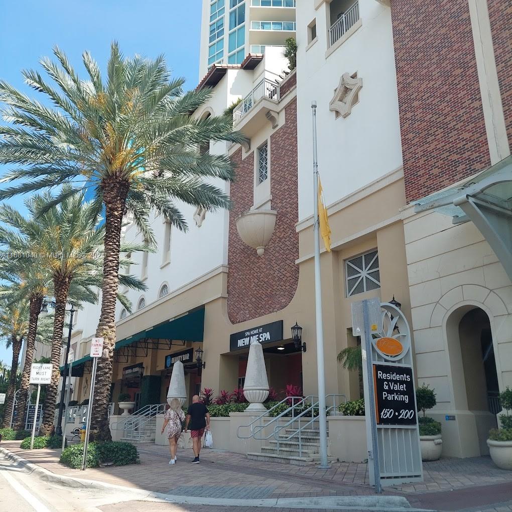 150 Sunny Isles Blvd 1-1704