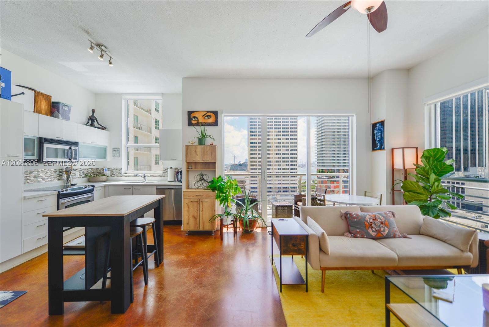 THE LOFT DOWNTOWN II COND - Residential