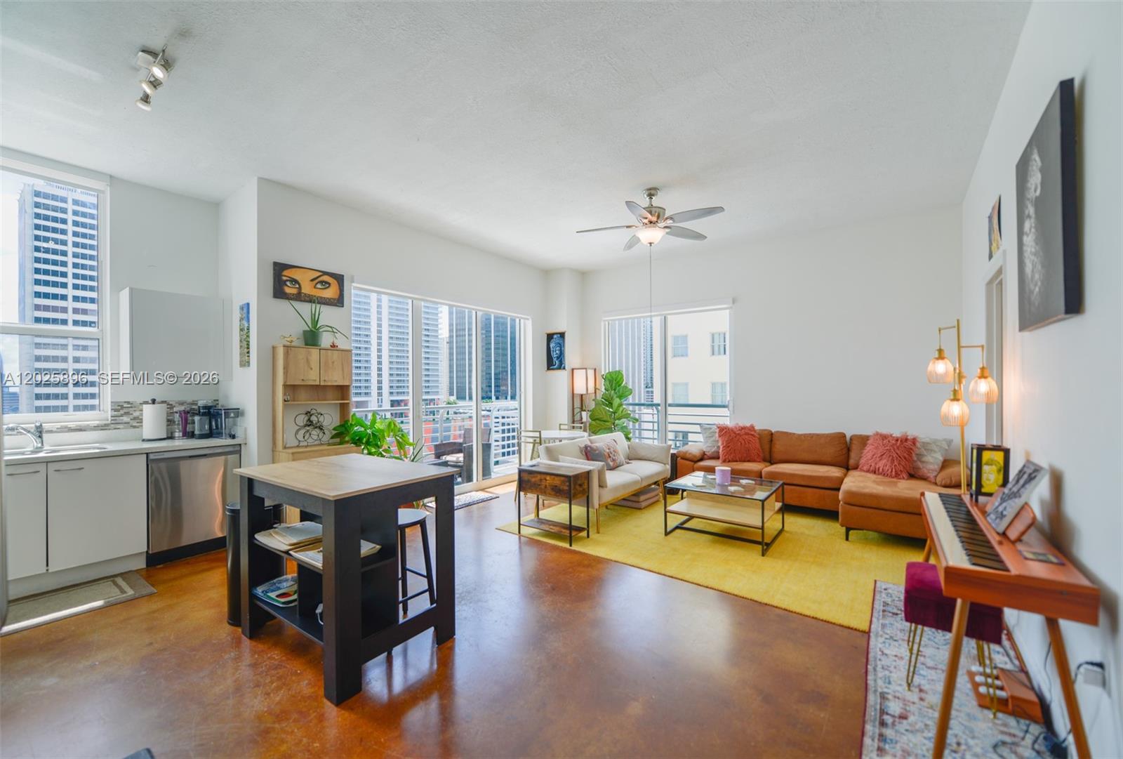 THE LOFT DOWNTOWN II COND - Residential