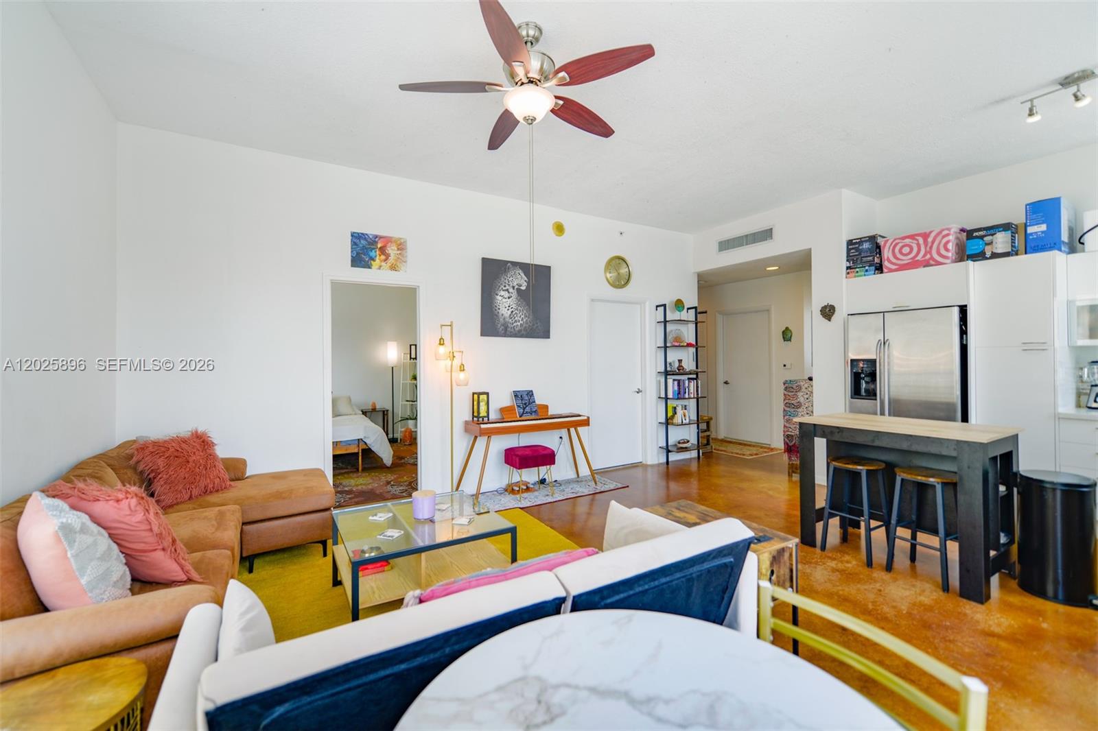 THE LOFT DOWNTOWN II COND - Residential