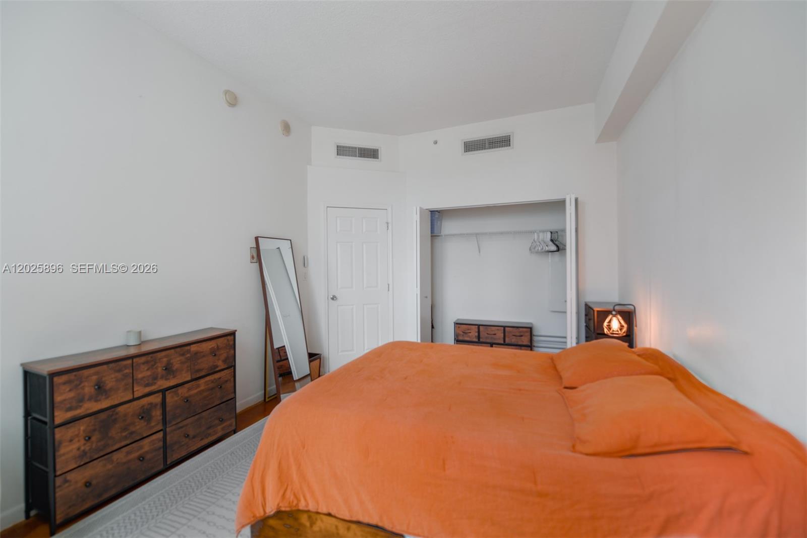 THE LOFT DOWNTOWN II COND - Residential