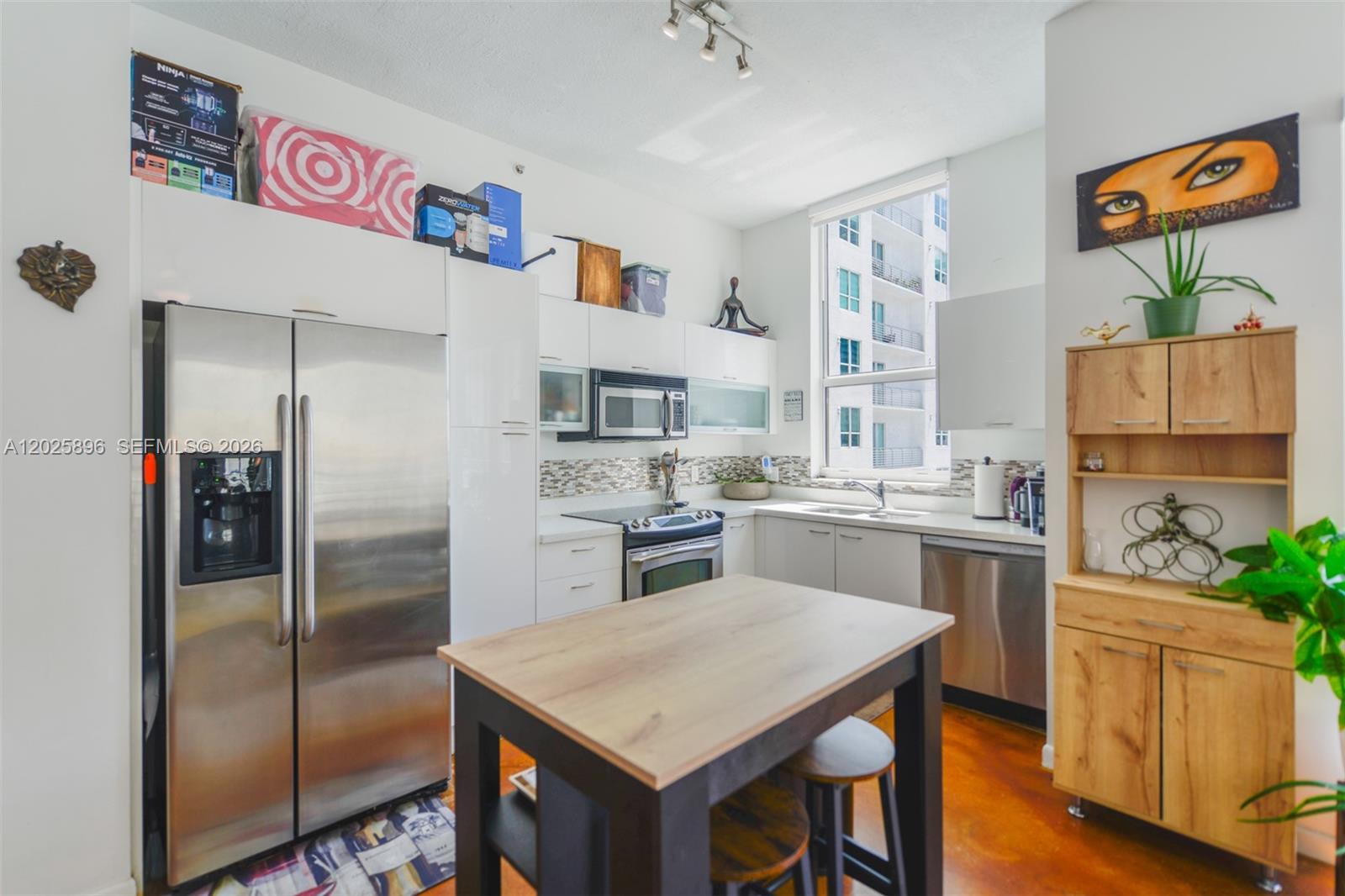 THE LOFT DOWNTOWN II COND - Residential