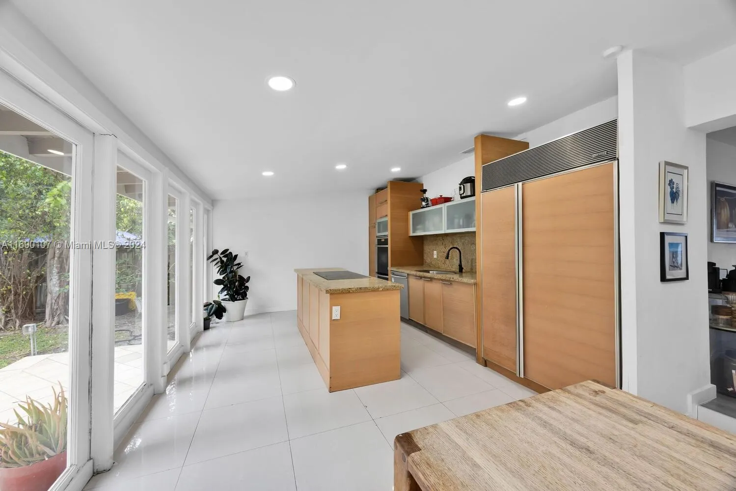 Miami, Florida 33143, United States, 4 Bedrooms Bedrooms, ,3 BathroomsBathrooms,Residential,Active,32418