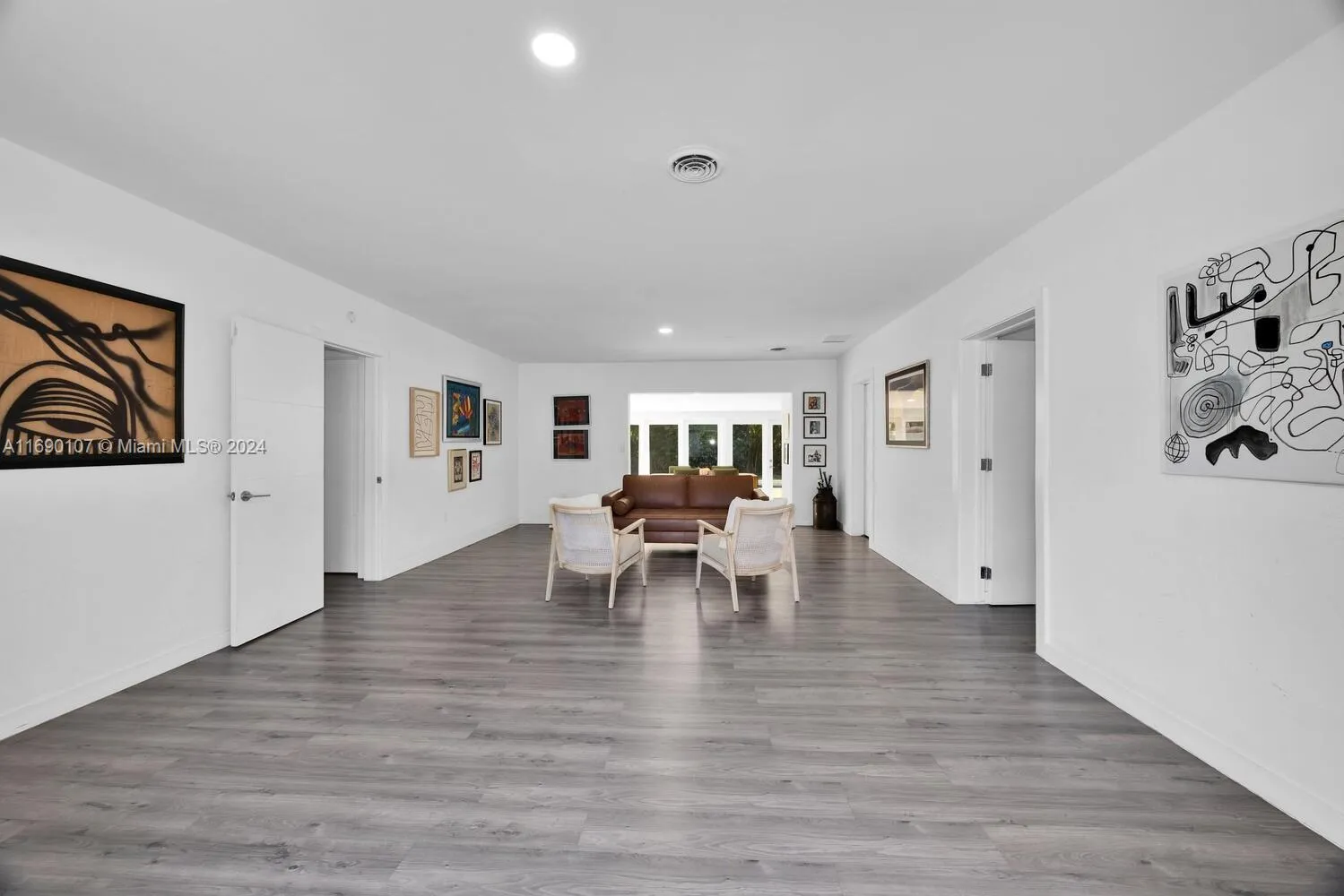 Miami, Florida 33143, United States, 4 Bedrooms Bedrooms, ,3 BathroomsBathrooms,Residential,Active,32418