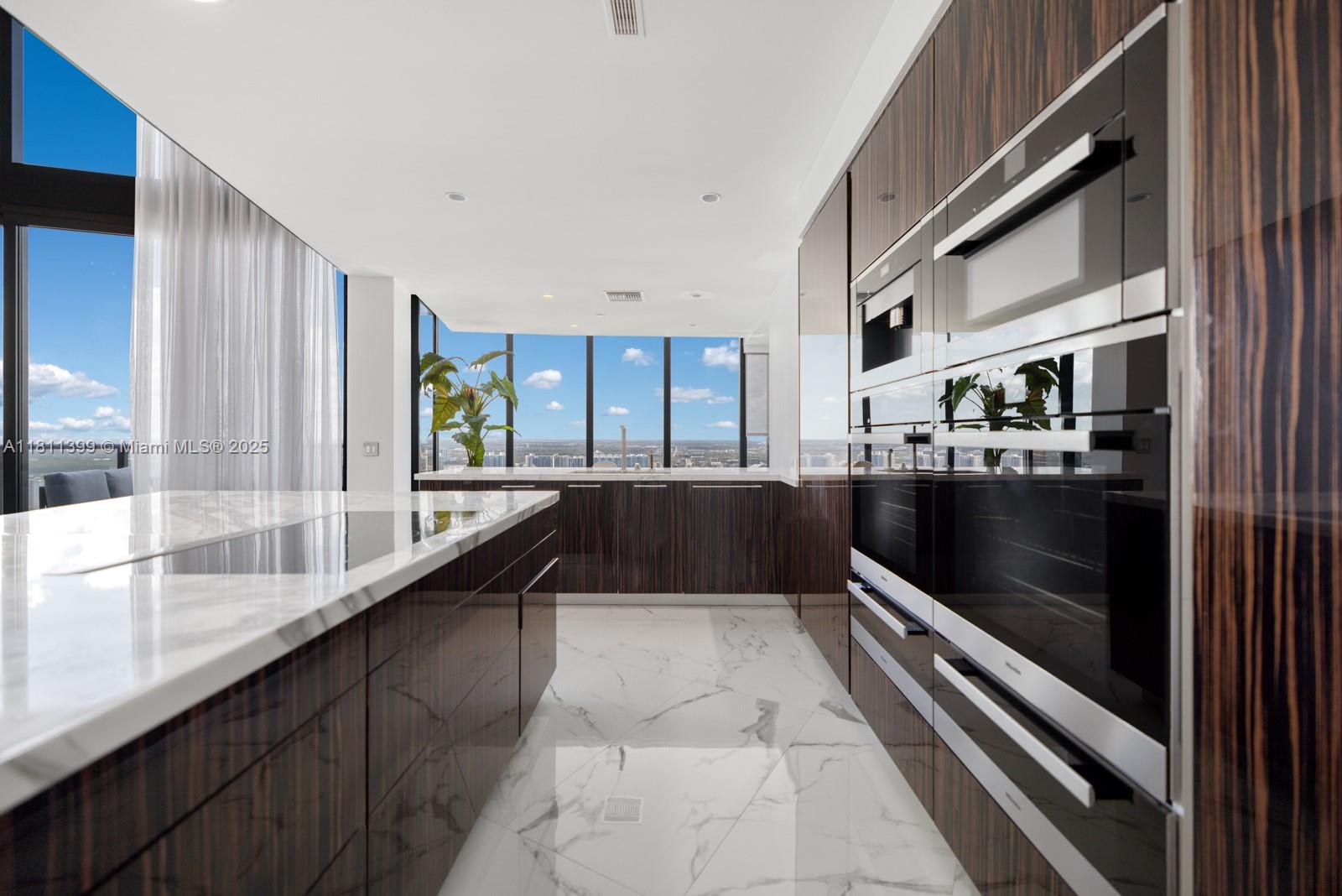 18555 COLLINS AVENUE COND - Residential